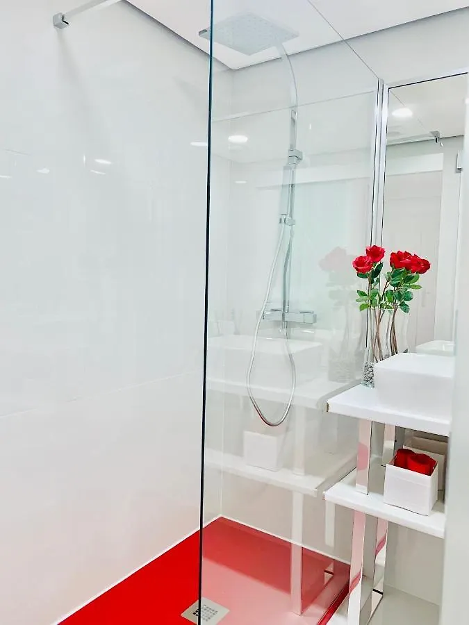 Rooms In Lisbon 3 Min From Metro Bela Vista
